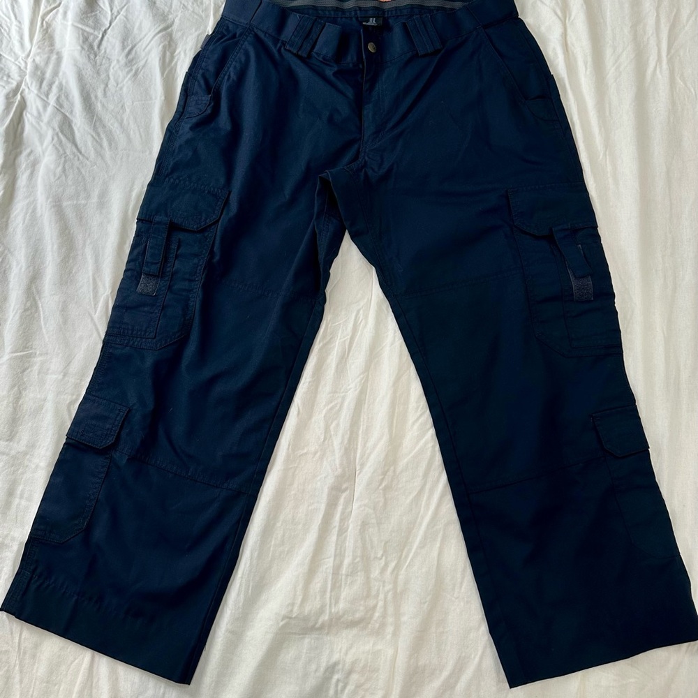 5.11 Tactical Navy Blue Cargo Pants - Picture 4 of 16